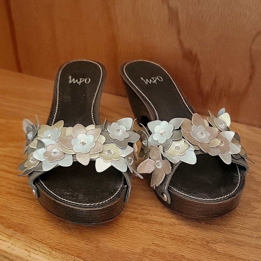 Impo glamor Brown Floral Studded Slide Wooden Wedge Sandals Size 8.5